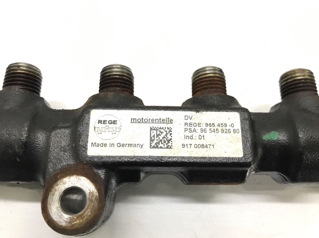 Топливная рампа бу для Peugeot 308 T7 1.6 HDi,  2009 г.