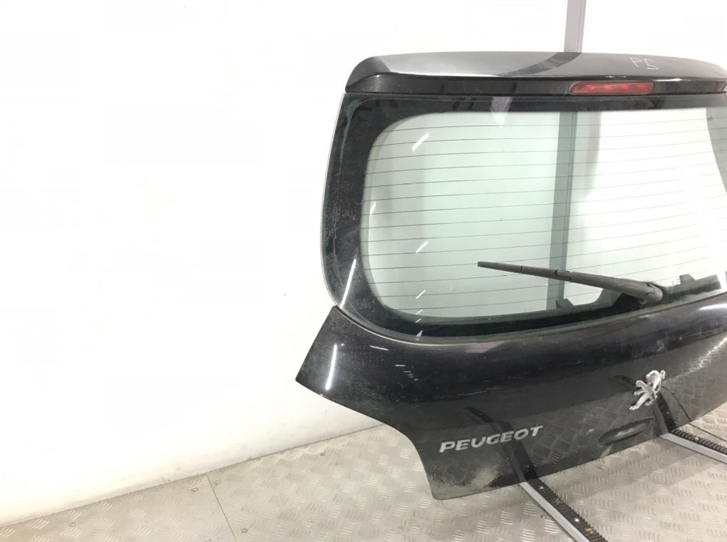Крышка багажника бу для Peugeot 307  2.0 i,  2004 г.