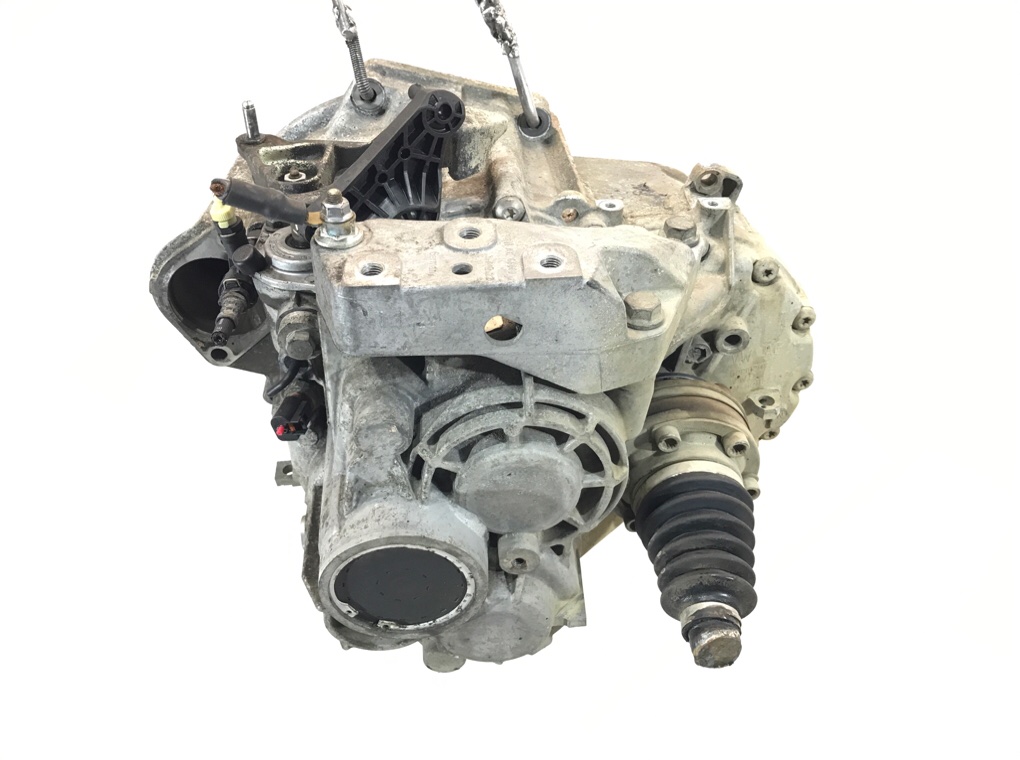 КПП механическая (МКПП) бу для Volkswagen Passat B6 2.0 TDi,  2010 г. KXZ