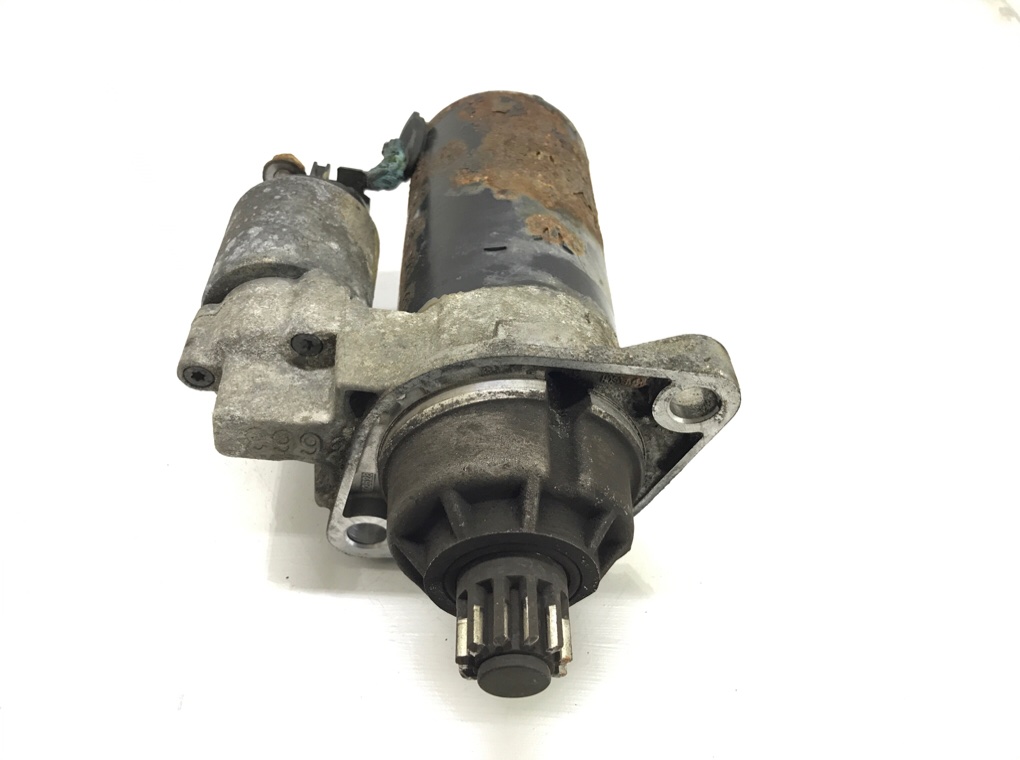 Стартер бу для Volkswagen Passat B6 2.0 TDi,  2010 г.