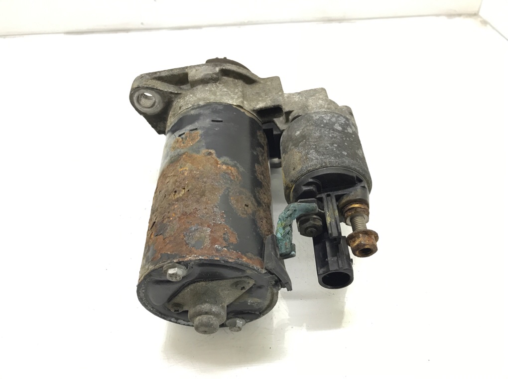 Стартер бу для Volkswagen Passat B6 2.0 TDi,  2010 г.