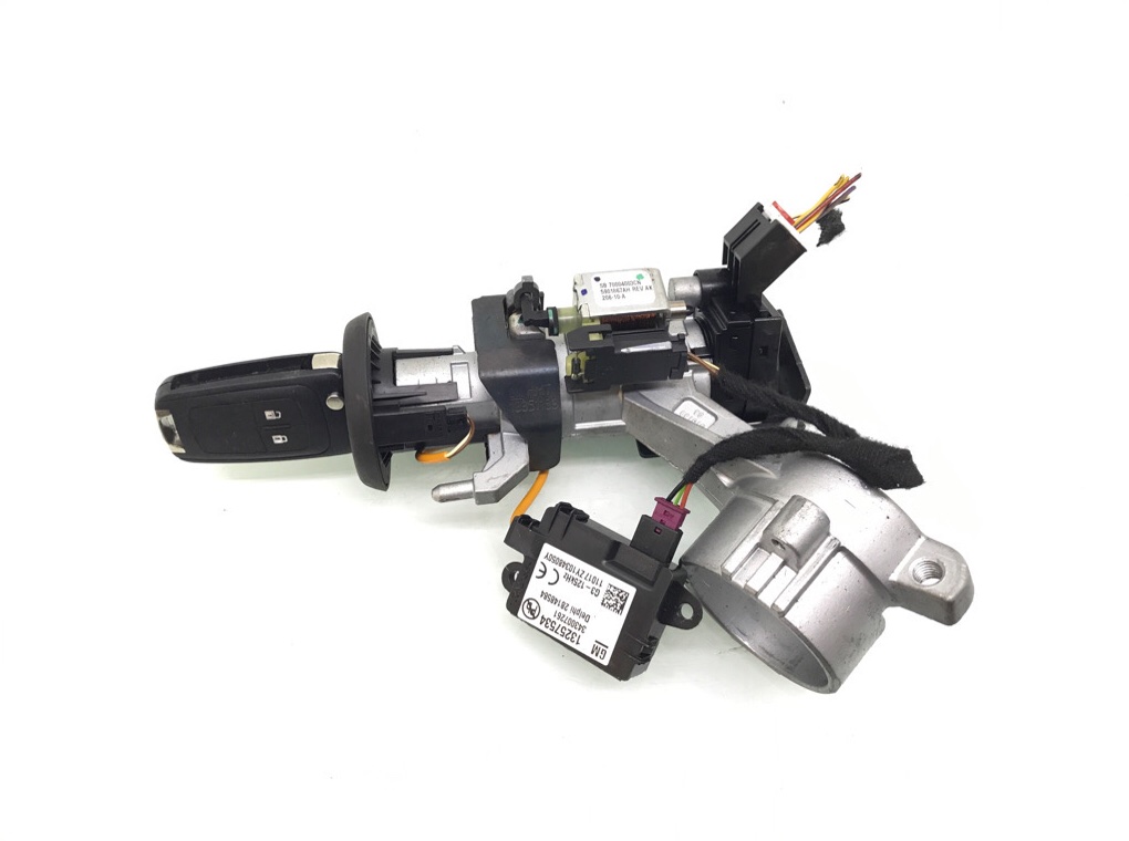 Замок зажигания бу для Opel Meriva B 1.7 CDTi, 2011 г. Замок зажигания бу для Opel Meriva B 1.7 CDTi, 2011 г.