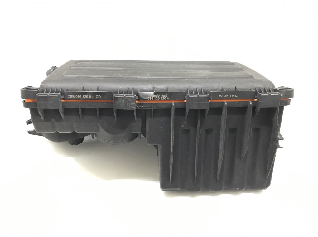 Корпус воздушного фильтра бу для Volkswagen Golf 5 1.4 i,  2008 г.