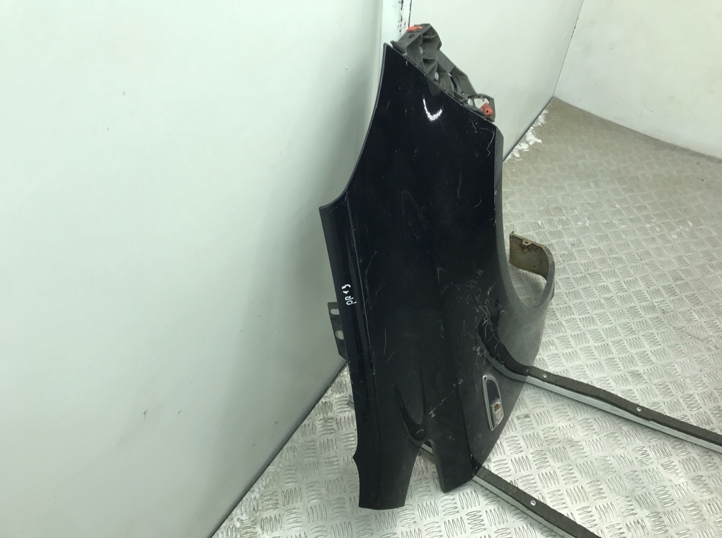 Крыло переднее правое бу для Opel Corsa D 1.2 i,  2008 г.