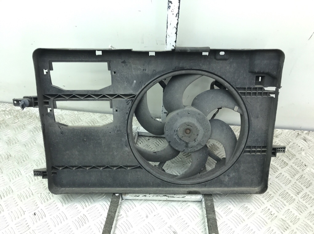 Вентилятор радиатора бу для Mitsubishi Colt  1.1 i,  2006 г.