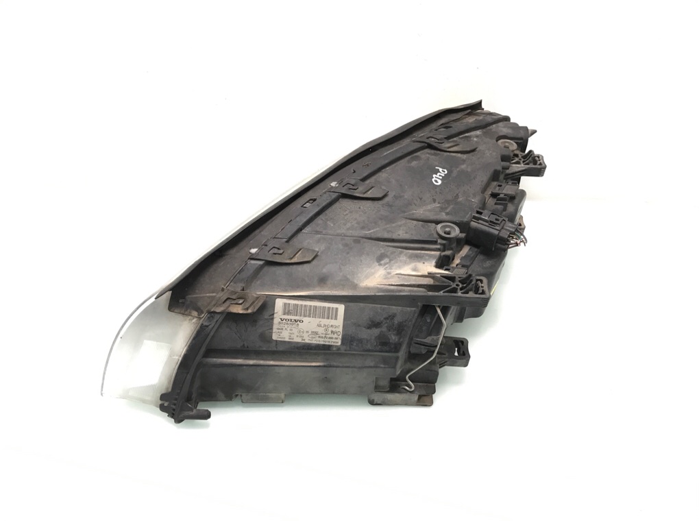 Фара правая бу для Volvo S80 2 2.4 TD, 2010 г. Фара правая бу для Volvo S80 2 2.4 TD, 2010 г.