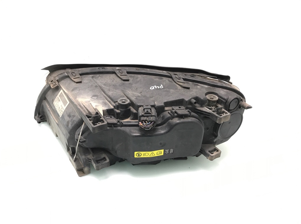Фара правая бу для Volvo S80 2 2.4 TD, 2010 г. Фара правая бу для Volvo S80 2 2.4 TD, 2010 г.