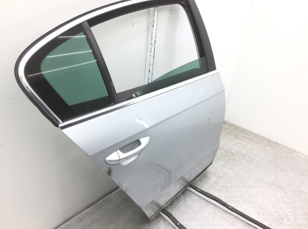 Дверь задняя правая бу для Volkswagen Passat B7 2.0 TDi,  2011 г.