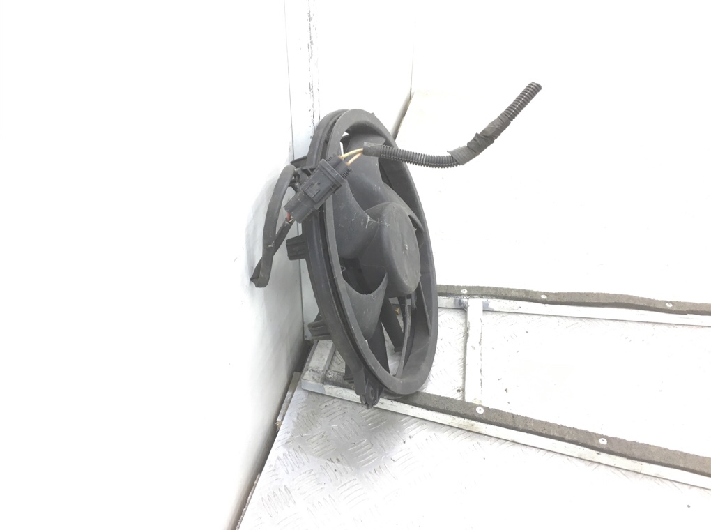 Вентилятор радиатора бу для Citroen Jumpy 1.6 HDi, 2012 г. Вентилятор радиатора бу для Citroen Jumpy 1.6 HDi, 2012 г.