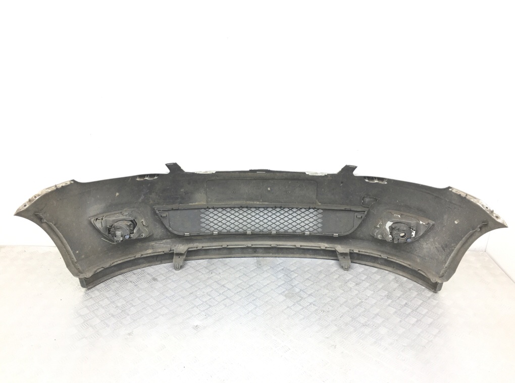 Бампер передний бу для Ford Fiesta 5 1.3 i,  2007 г.