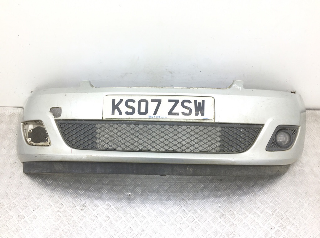 Бампер передний бу для Ford Fiesta 5 1.4 i, 2006 г.