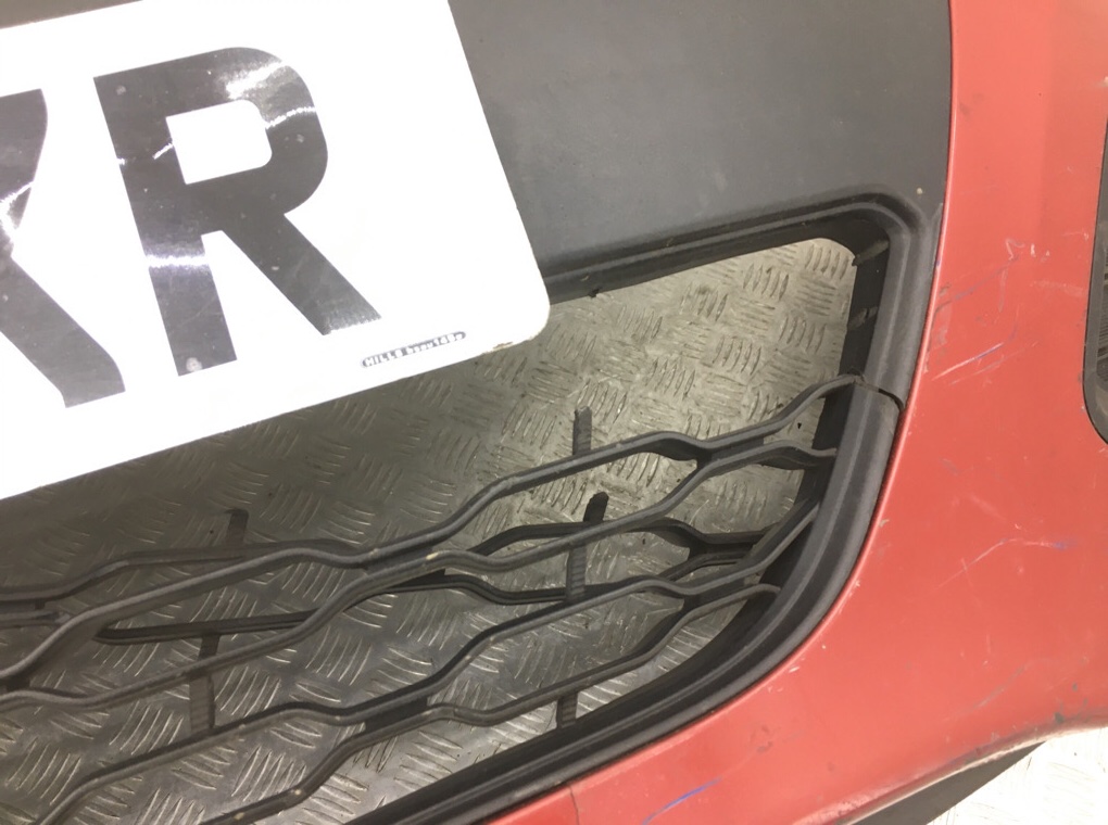 Бампер передний бу для Kia Rio 3 1.1 CRDi,  2012 г.