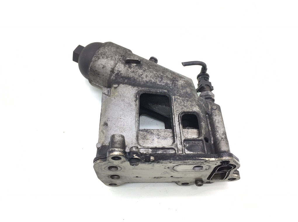 Корпус масляного фильтра бу для BMW 1 E87/E81/E82/E88 2.0 TD,  2008 г.