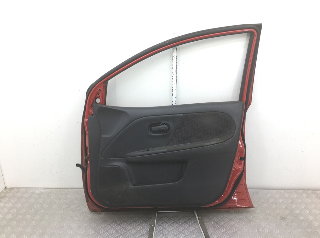 Дверь передняя правая бу для Nissan Note E11 1.5 DCi,  2007 г.