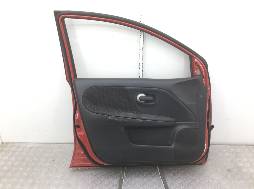 Дверь передняя левая бу для Nissan Note E11 1.5 DCi,  2007 г.
