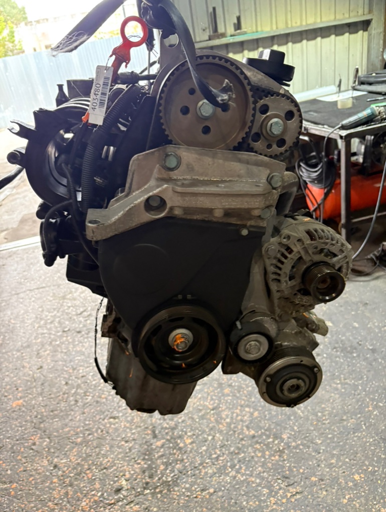 Двигатель (ДВС)  бу для Volkswagen Polo 4 1.4 i,  2004 г.