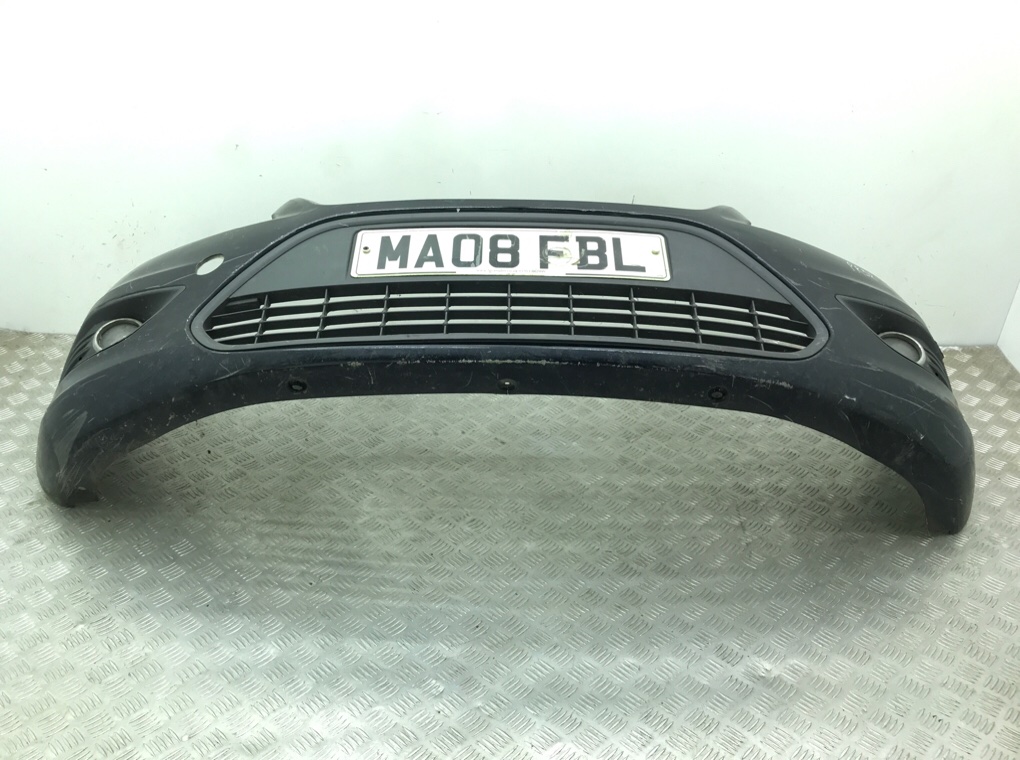 Бампер передний бу для Ford Focus 2 1.8 i,  2008 г.