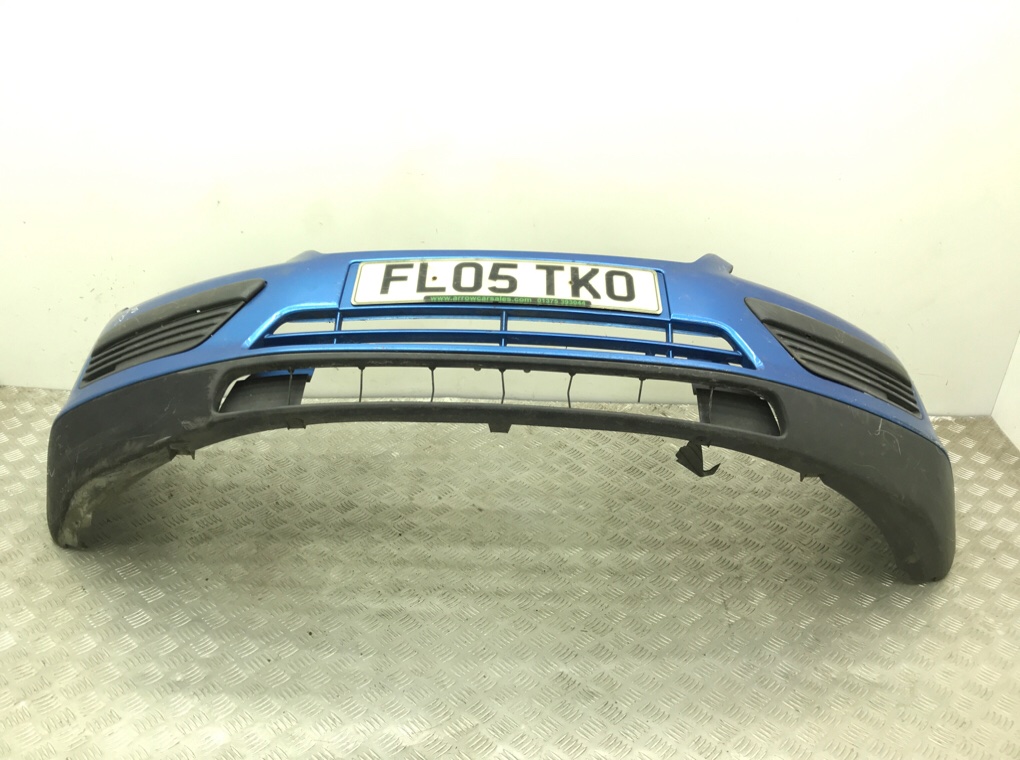 Бампер передний бу для Ford Focus 2 1.6 i,  2005 г.