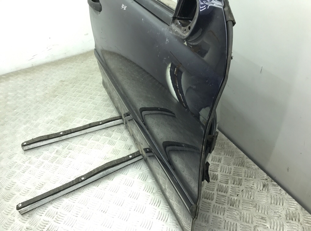Дверь передняя правая бу для Mercedes C W203 1.8 i,  2004 г.