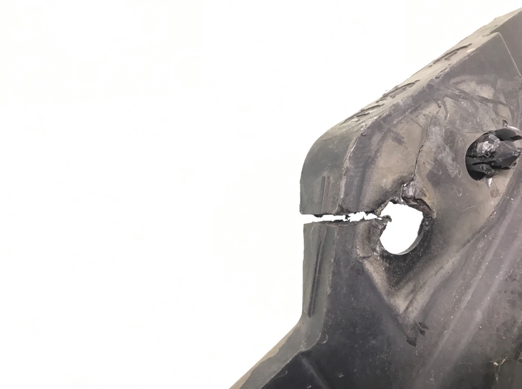 Решетка радиатора бу для Mazda 6 2 2.2 TD, 2009 г. Решетка радиатора бу для Mazda 6 2 2.2 TD, 2009 г.