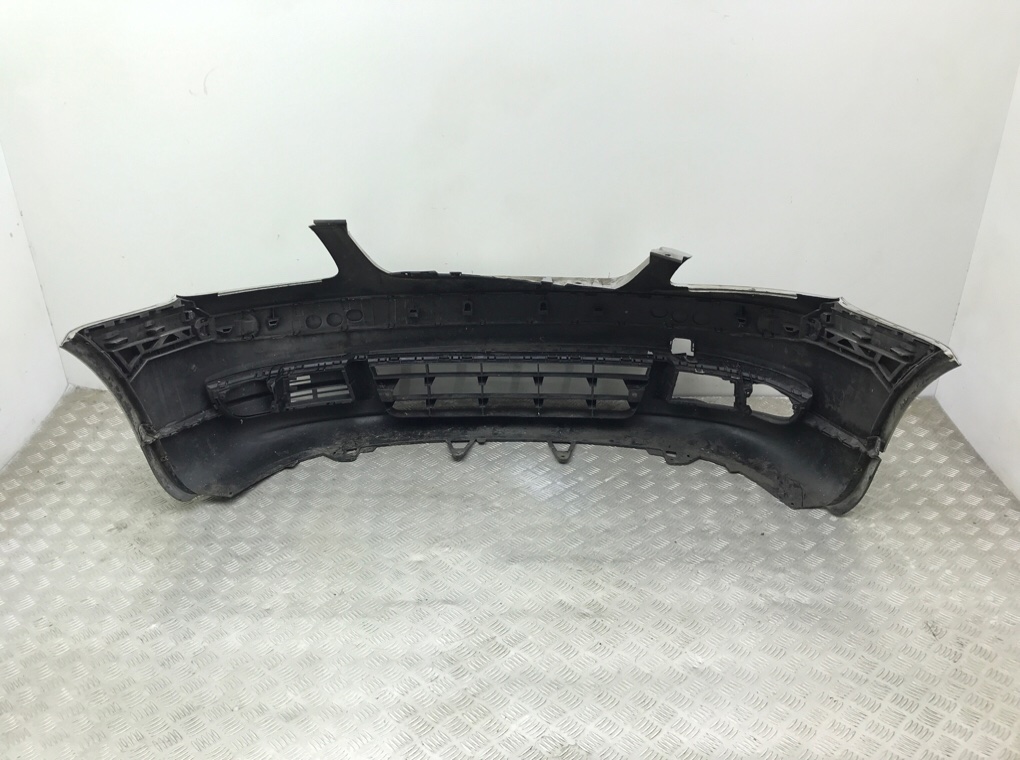 Бампер передний бу для Volkswagen Touran  1.9 TDi,  2006 г.