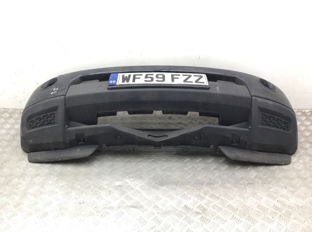 Бампер передний бу для Land Rover Discovery 4 3.0 TD,  2009 г.