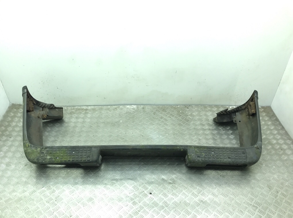 Бампер задний бу для Opel Monterey  3.2 i,  1997 г.