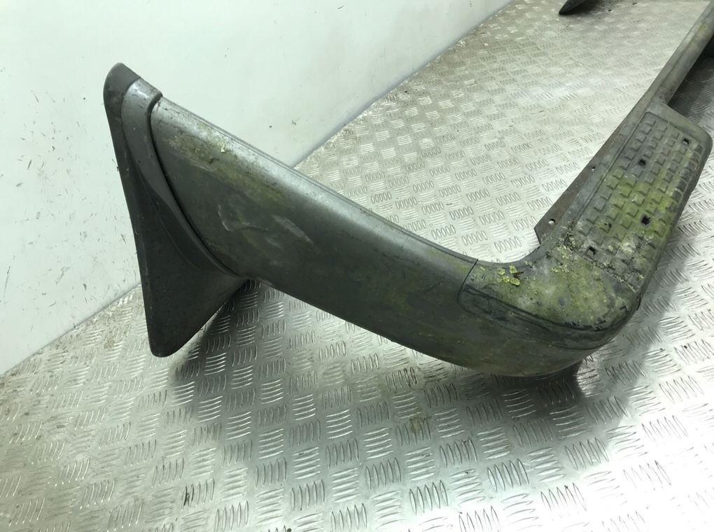 Бампер задний бу для Opel Monterey  3.2 i,  1997 г.