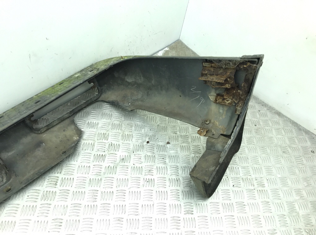 Бампер задний бу для Opel Monterey  3.2 i,  1997 г.