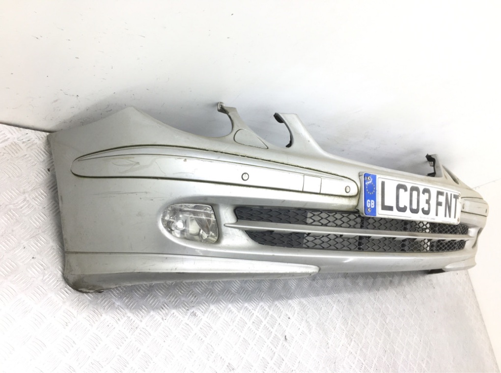 Бампер передний бу для Mercedes E W211 2.7 CDi,  2003 г.