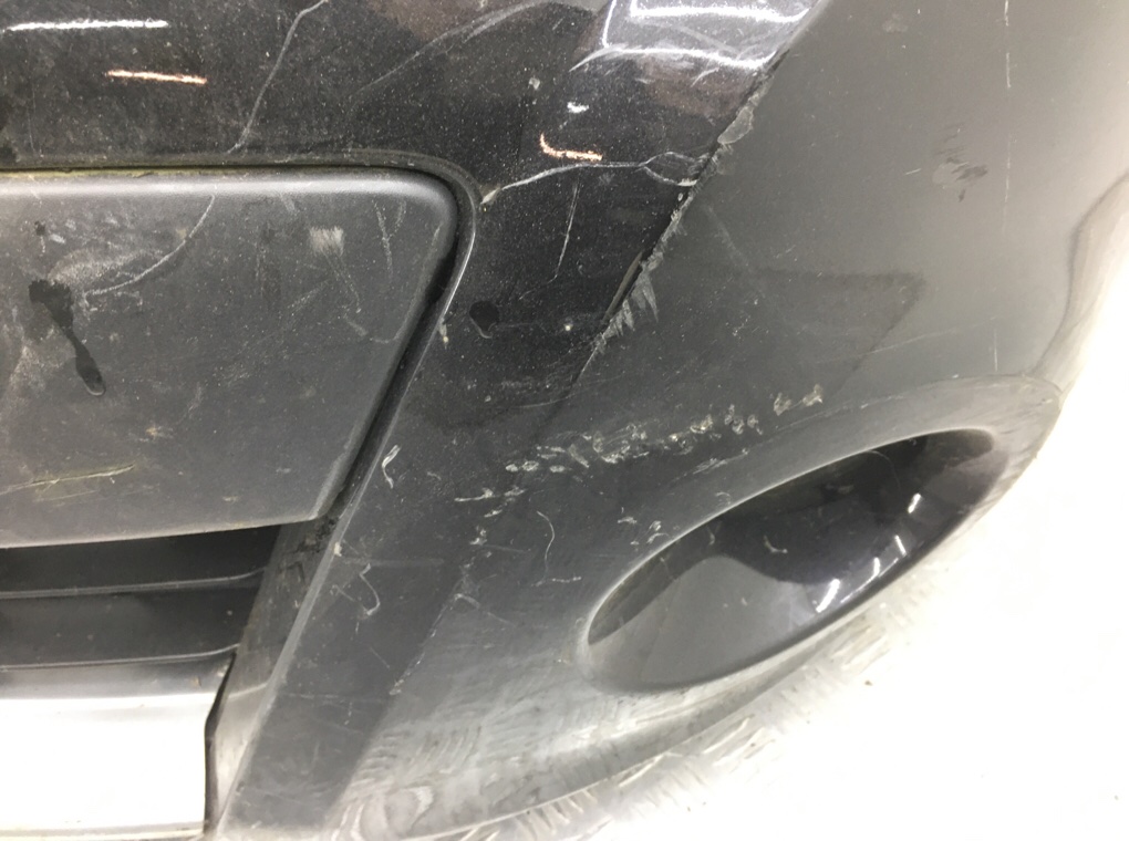 Бампер передний бу для Renault Clio 3 1.2 i, 2010 г. Бампер передний бу для Renault Clio 3 1.2 i, 2010 г.