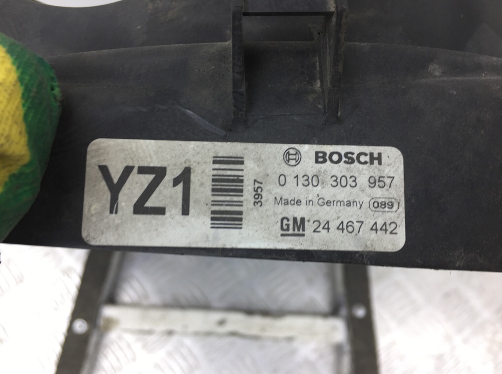 Вентилятор радиатора бу для Opel Astra H 1.7 CDTi, 2005 г. Вентилятор радиатора бу для Opel Astra H 1.7 CDTi, 2005 г.