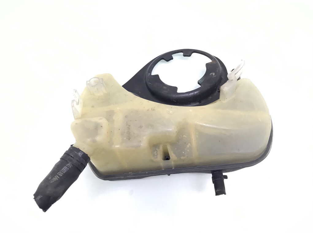 Бачок расширительный бу для Jaguar X-Type 2.0 TDCi, 2007 г. Бачок расширительный бу для Jaguar X-Type 2.0 TDCi, 2007 г.