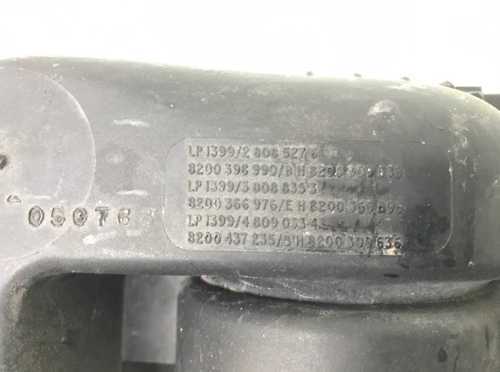 Корпус воздушного фильтра бу для Nissan Note E11 1.5 DCi, 2007 г. Корпус воздушного фильтра бу для Nissan Note E11 1.5 DCi, 2007 г.