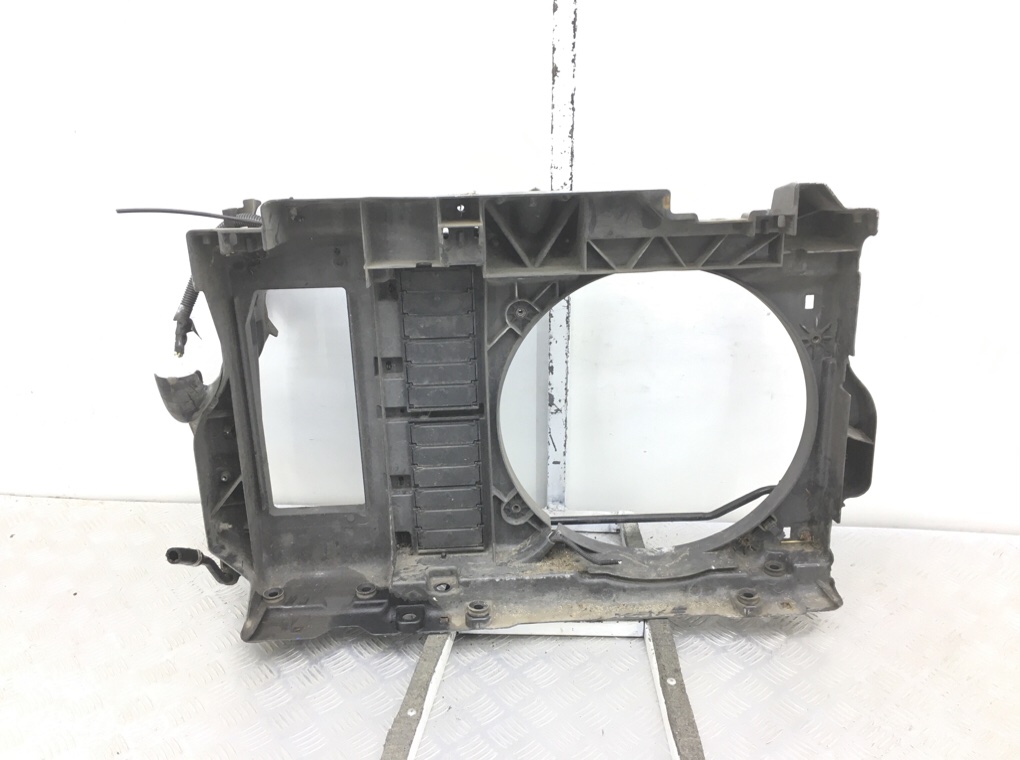 Панель передняя (телевизор) бу для Citroen C5 2 1.6 HDi, 2010 г. Панель передняя (телевизор) бу для Citroen C5 2 1.6 HDi, 2010 г.