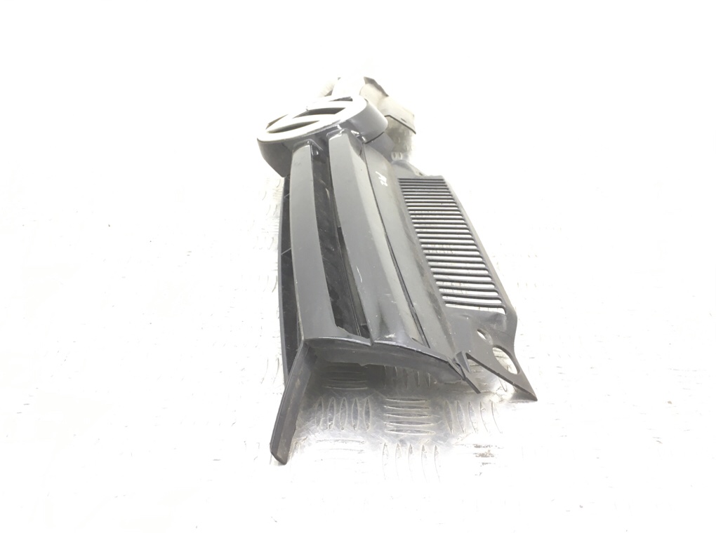 Решетка радиатора бу для Volkswagen Golf 6 1.4 TFSI,  2009 г.