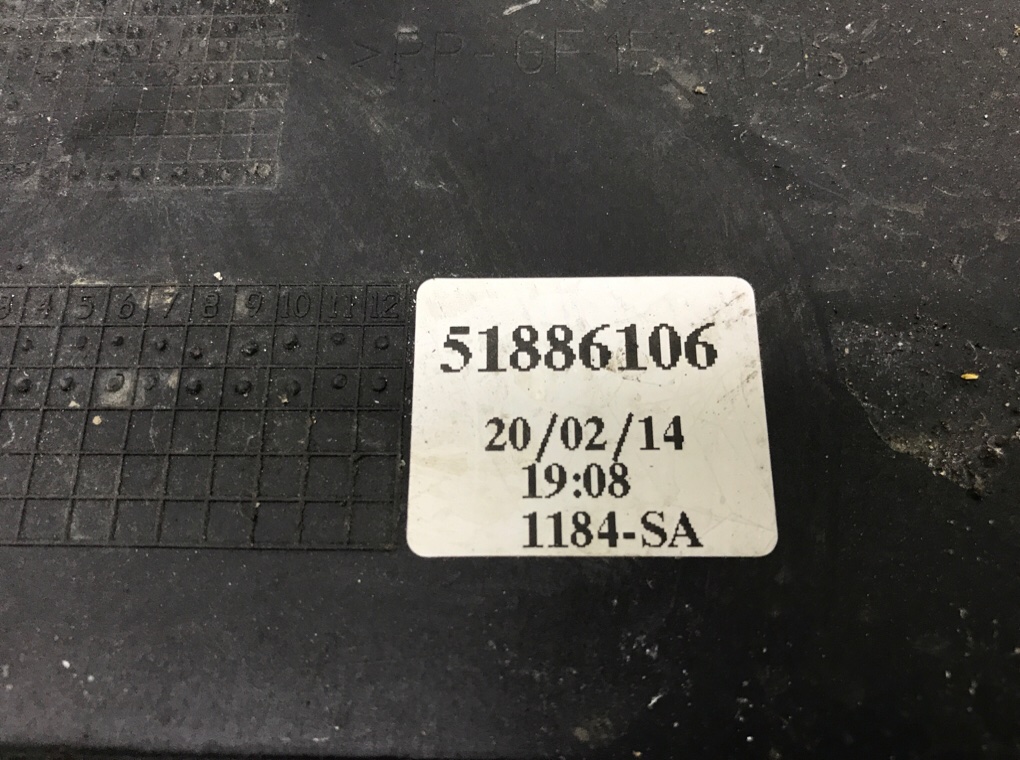 Корпус воздушного фильтра бу для Fiat 500  0.9 i,  2012 г.