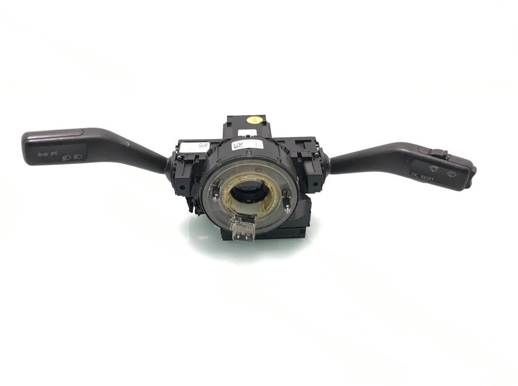 Переключатель подрулевой (стрекоза) бу для Volkswagen Passat B6 2.0 TDi, 2007 г.