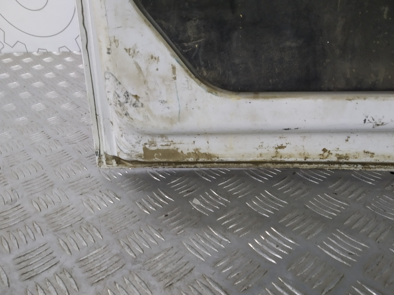 Дверь задняя распашная левая бу для Opel Combo D 1.3 CDTi, 2014 г. Дверь задняя распашная левая бу для Opel Combo D 1.3 CDTi, 2014 г.