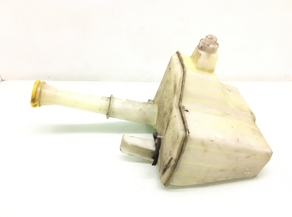 Бачок омывателя бу для Mazda Tribute 3.0 i, 2000 г.