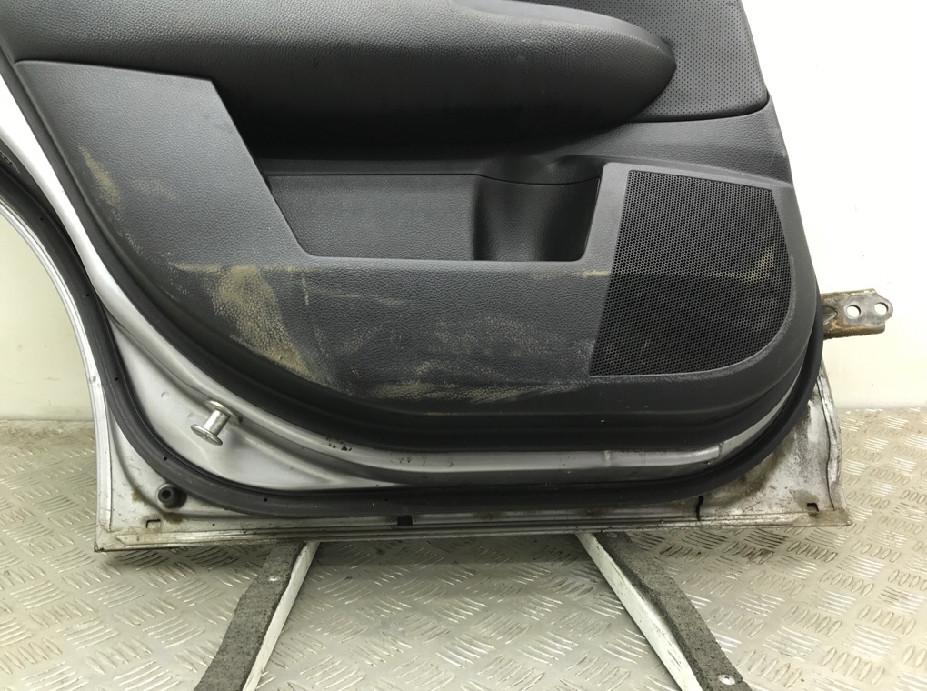 Дверь задняя левая бу для Subaru Outback  2.0 TD,  2011 г.