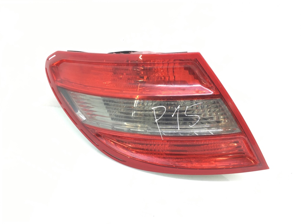 Фонарь задний левый бу для Mercedes C W204 3.0 CDI, 2008 г.