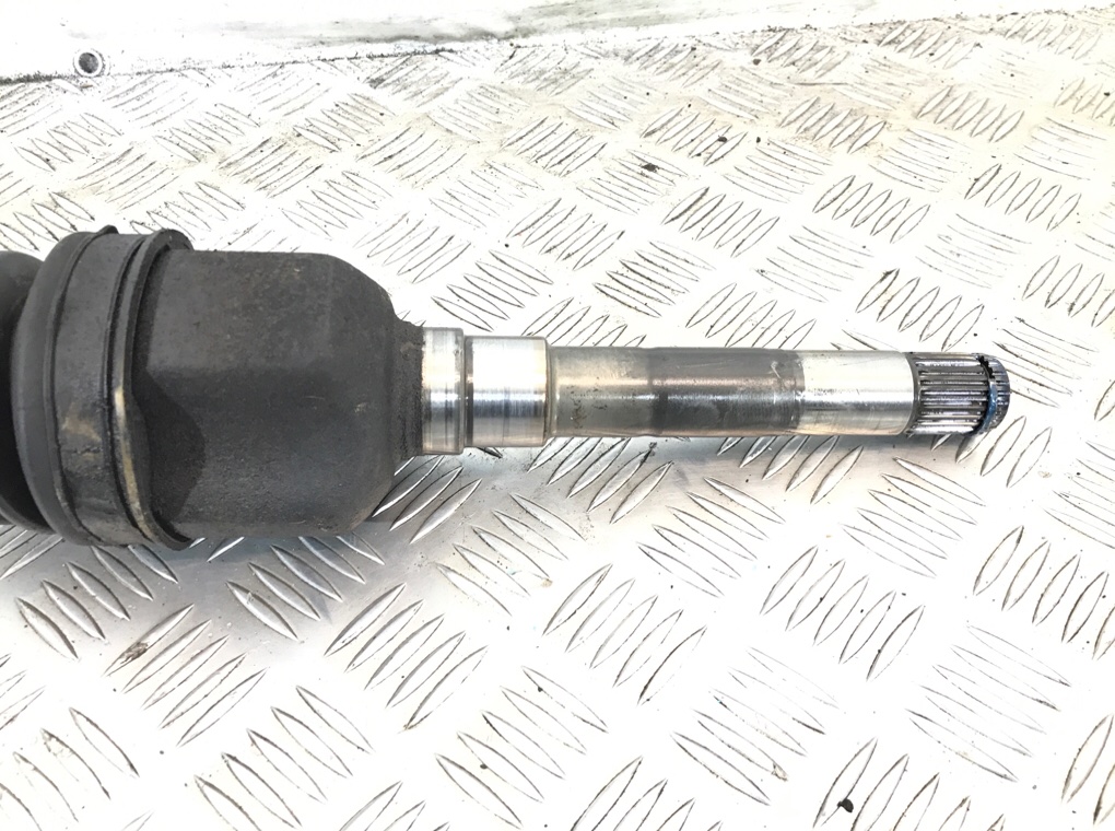 Полуось передняя правая (приводной вал, ШРУС) бу для Chrysler Grand Voyager 2.8 CRD, 2007 г. Полуось передняя правая (приводной вал, ШРУС) бу для Chrysler Grand Voyager 2.8 CRD, 2007 г.