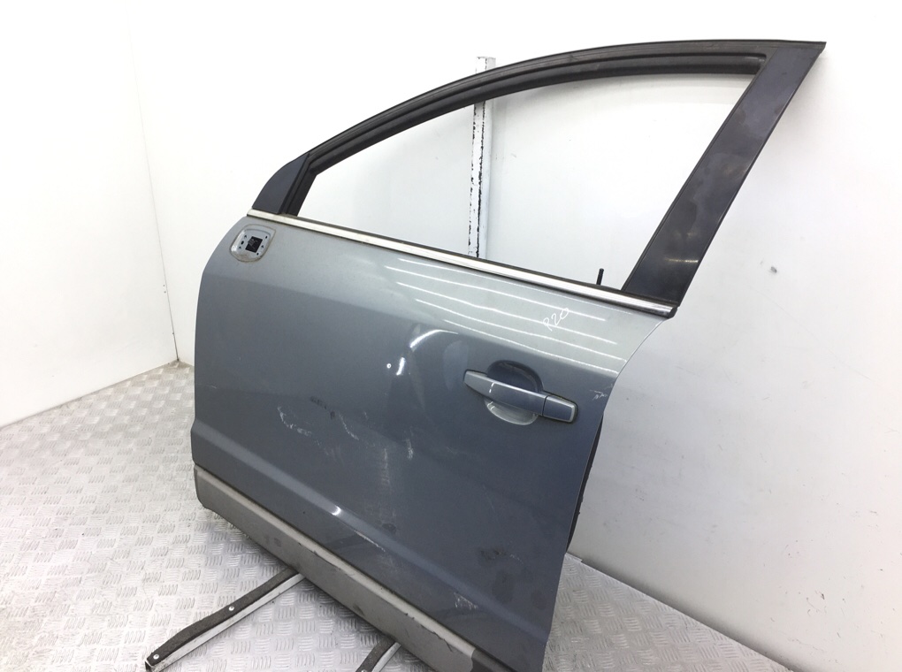 Дверь передняя левая бу для Opel Antara  2.2 CDTi,  2012 г.