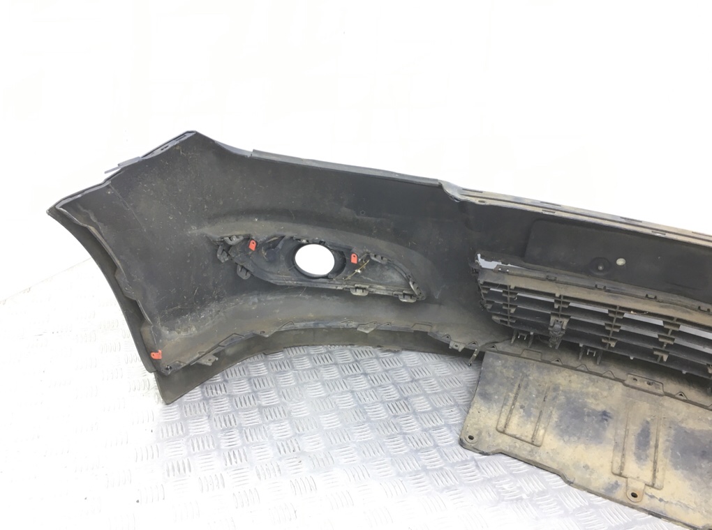 Бампер передний бу для Opel Astra H 1.6 i,  2009 г.