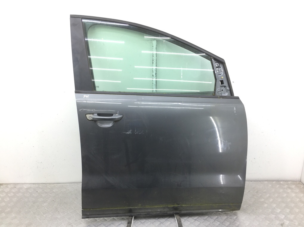 Дверь передняя правая бу для Seat Alhambra 2.0 TDi, 2011 г.