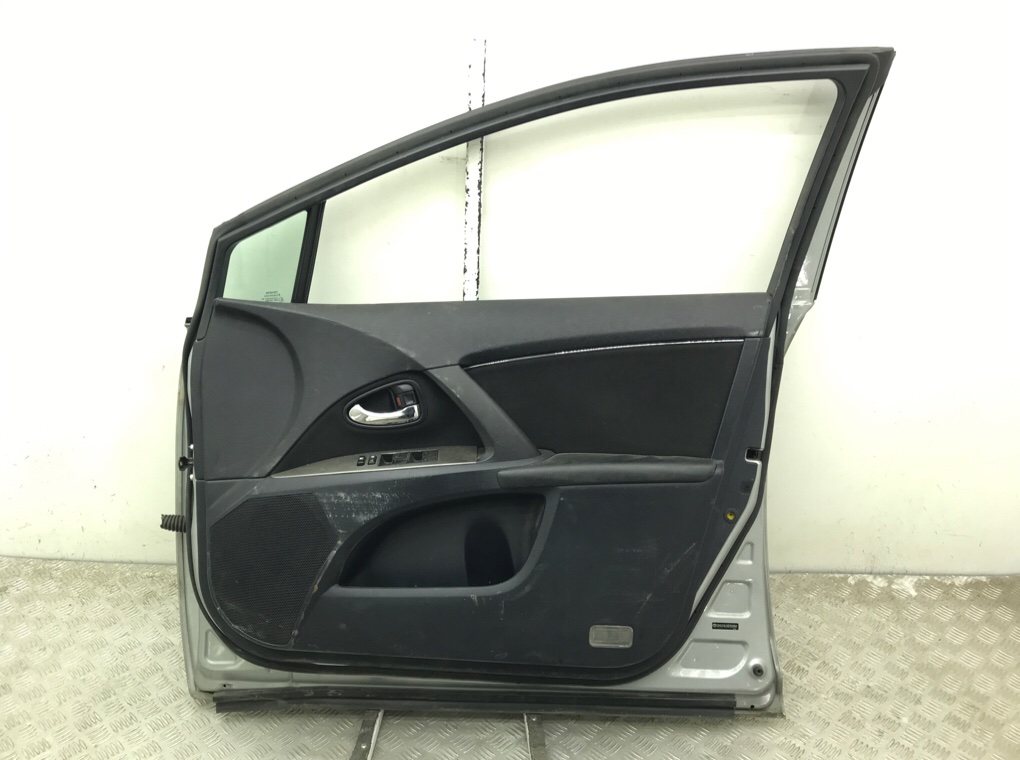 Дверь передняя правая бу для Toyota Avensis 3 2.0 D-4D,  2010 г.