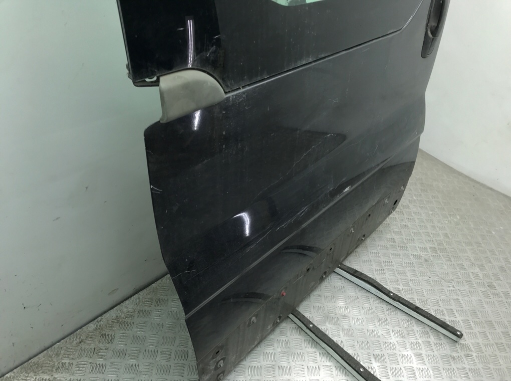 Дверь сдвижная правая бу для Renault Trafic  2.0 DCi,  2008 г.