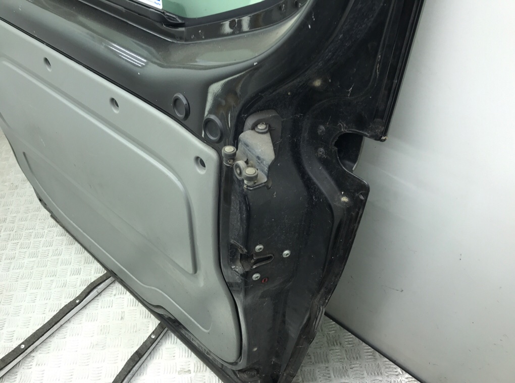 Дверь сдвижная правая бу для Renault Trafic  2.0 DCi,  2008 г.