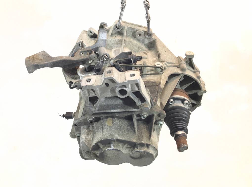 КПП механическая (МКПП) бу для Volkswagen Golf 5 1.6 i,  2006 г. HBM